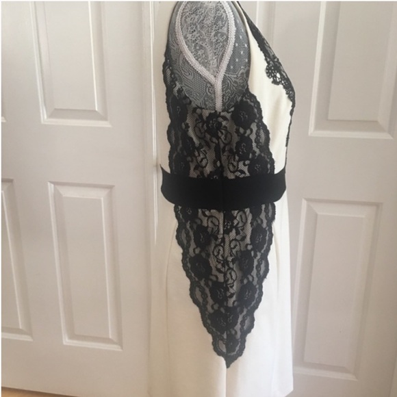 Jennifer Lopez Cream Dress With Black Lace - Picture 3 of 6